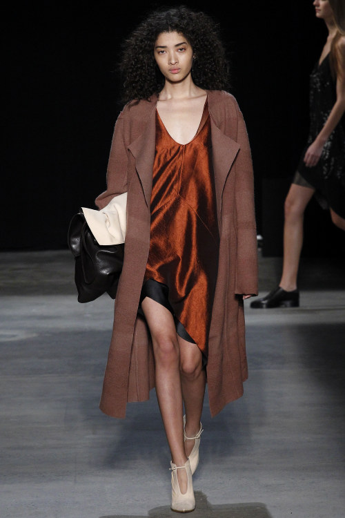 edgy-vogue:  Narciso Rodriguez Autumn/Winter 2016 