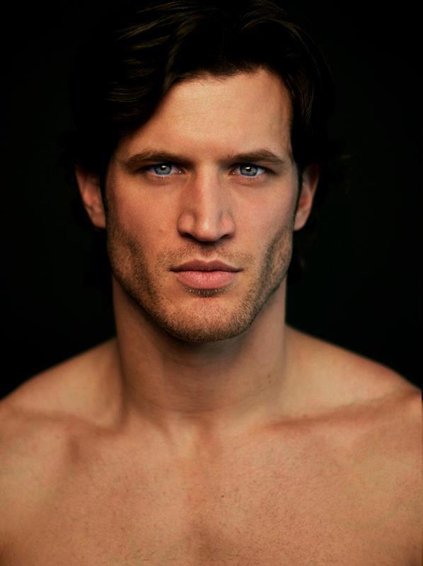 ibrokemyheart:  It’s like someone hit Matt Smith with a door or a shoe or whatever