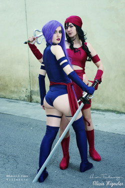 cosplay-booties:  Elektra and Psylocke by