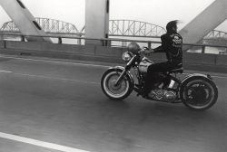 Kvetchlandia:danny Lyon     Crossing The Ohio River, Louisville      1966