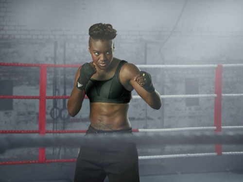 ashermajestywishes:littlereddove:blackbritishreader:In the 2012 Summer Olympics, Nicola Adams made B