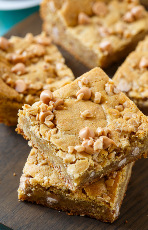 Sex nom-food:  Butterscotch toffee blondies pictures