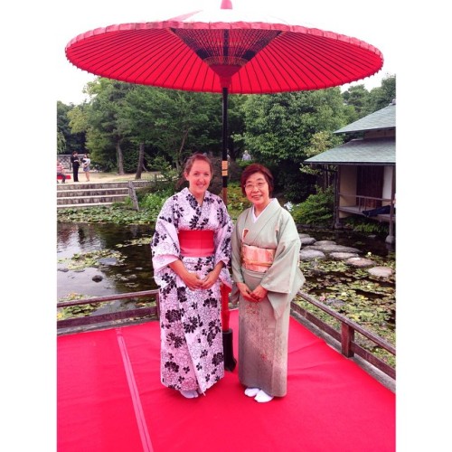 Standing with Noriko先生 at Shirotori Gardens today. Noriko showed us how to hand sew our yukata (summ