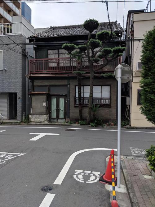 japanpix:Nice little house near Akibahara