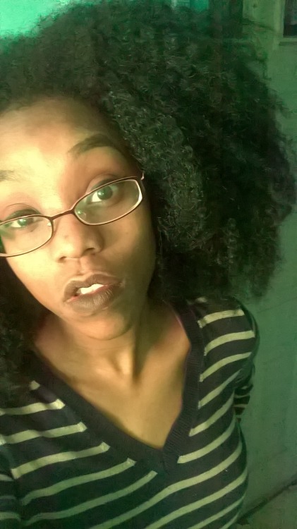 animatedjapanbee:  My first time actually uploading up a pic of myself ^u^i had to find and angle were my eye didnt look so swollen ;_;