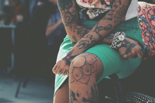 inkf3cted:  tattoobodies:  tattoo blog  Tattoo blog 