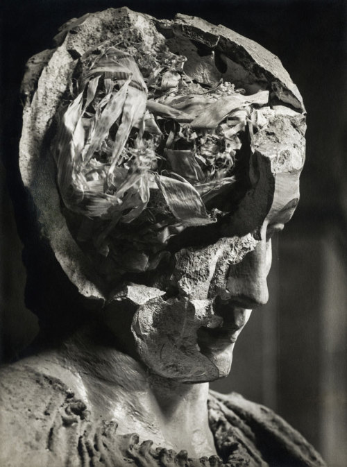 inneroptics:Josef Sudek -Plaster head 1947