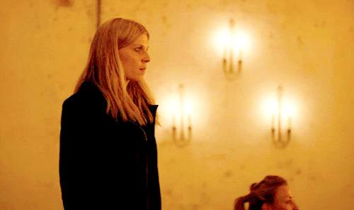 challengerblue:  ultimate ship challenge: [½] star-crossed lovers↳ elise & eryka ★ the tunnel