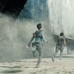 mrs-maze-runner:  wowdrugstiles:  OH MY GOD I REVERSED THIS GIF AND YOU CAN ACTUALLY