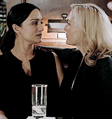 stellagibson:  Gillian Anderson aka the most kissable person I’ve ever known  ↳