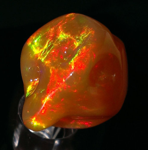 mineralists:  18.21ct Mexican Fire Opal