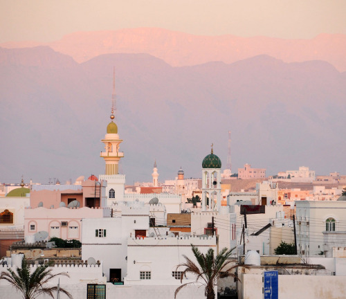cornersoftheworld:Pink sunrise in Sur / Oman | by anjči