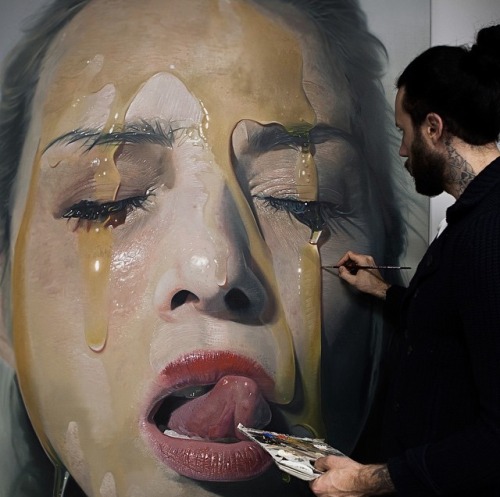 ART: Hyperrealistic Oil Paintings by Mike DargasHyperrealistic paintings are always awe-inspiri