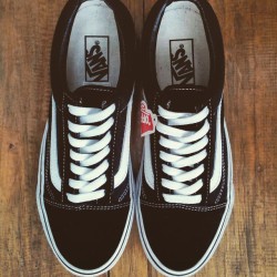 vanscollector:vanscollector:  @brayenstore  And to find Vans like these you can search through my *Vans Online Retailers* to find your perfect pair.