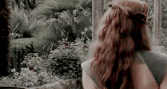 moirainedamodred: I want to be t h e  q u e e n 