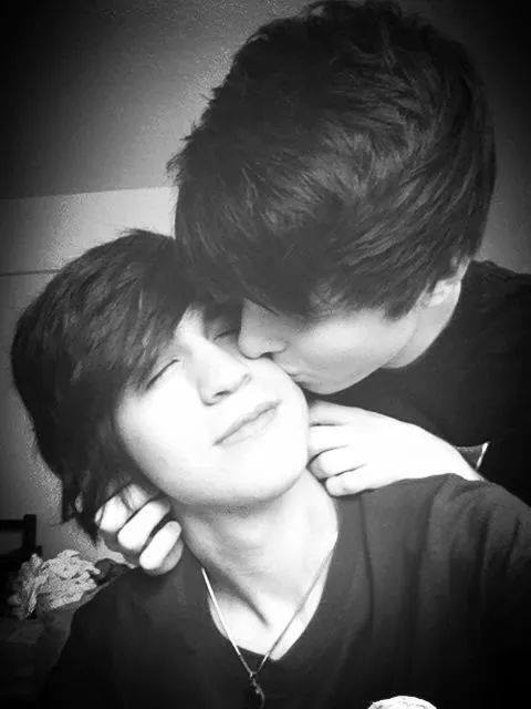 twoboysarebetter:  pride-and-freedom:  More At Pride And Freedom   love is love