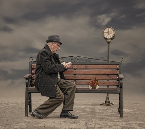 أعظمُ عذابٍ هوَ ؛  انتظارُ مَن لن يَأتي &hellip;!