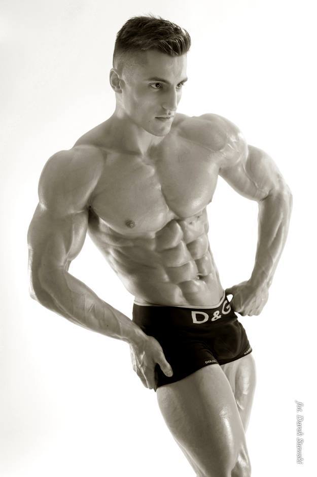   Mariusz Janucik  