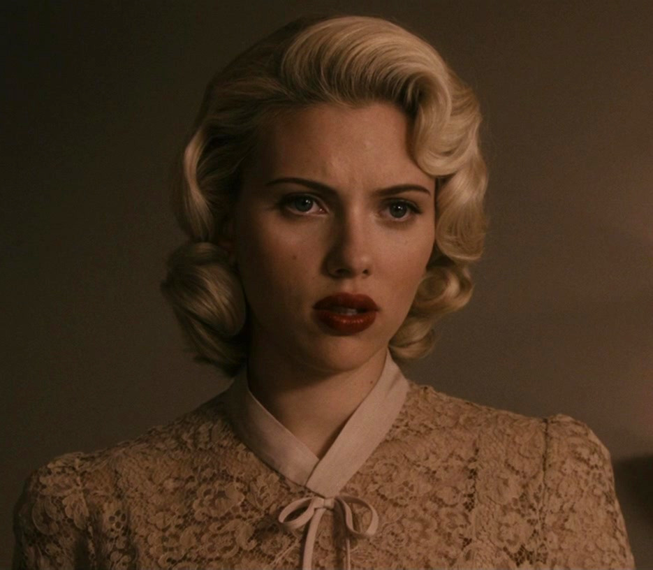 gracefullyvintage:  Scarlett Johansson 