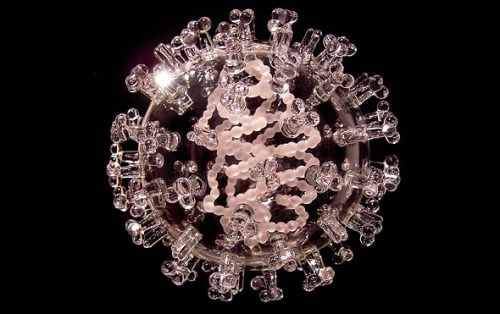 sixpenceee:  Luke Jerram makes exact glass replicas of harmful viruses. Each replica is 1,000,000 times the size of the actual virus. From top to bottom we have swine flu, HIV, T4 bacteriophage, malaria, small pox, SARS,HPV & E. Coli.  