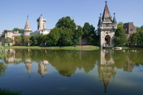 Franzensburg near Castle Laxenburg by tweezer_at