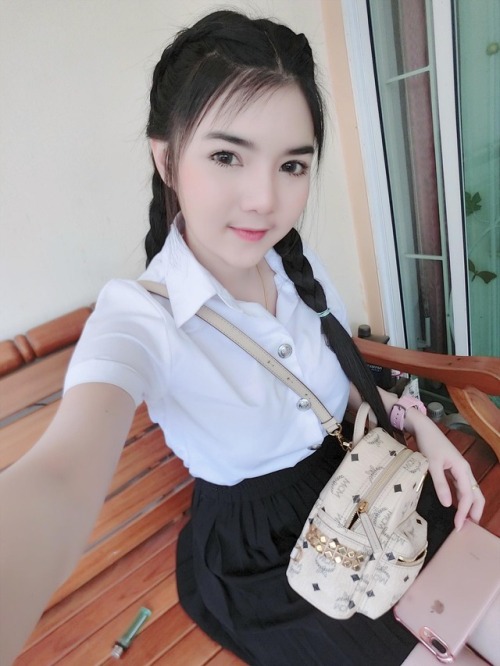 girlsinuniformandcostumes: Model: ธัญลักษณ์ ยะวัง Nationality: ThailandLocation: -Date: 17-Sep-2017