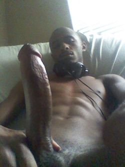 bbcloads4mymouth:  sexiguy81:  Big sexy dicks  reblogged by:BlackMeOut 