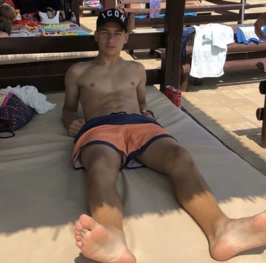 feetman80: 