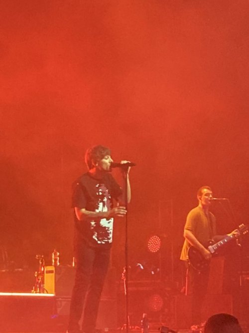 Louis onstage in São Paulo (x) - 29/05/22