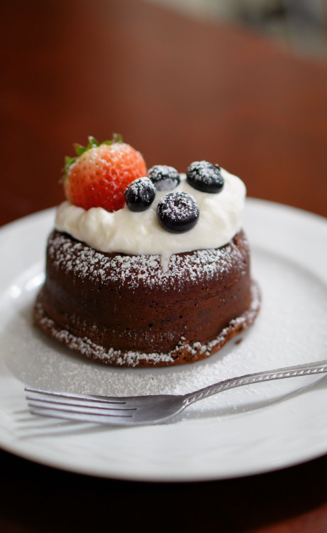 I made Chocolate Lava Cake! What do you think? Check this blog!