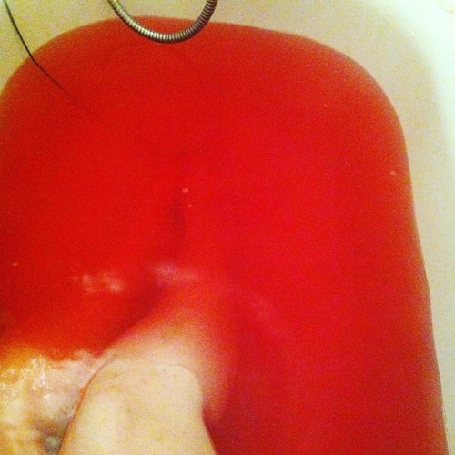 Is it a @hex_bomb bathbomb? Nah, just my red hair coloring the water while I soak in it. Do I wish 