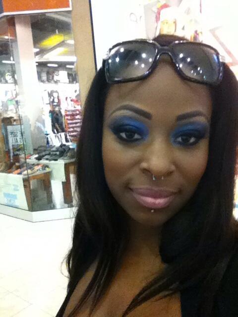 thickalot:  Skyy Black is so Damn Beautiful…I want to wife her!!!