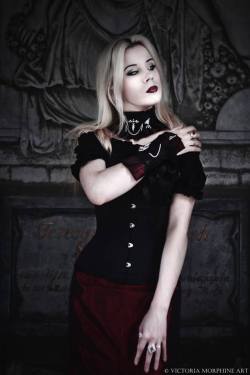 gothicandamazing:  Model & MUA: ElizabethPhoto: