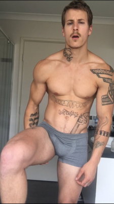 davidqueensland:  Alex Nysten - hot guy but terrible tattoos 