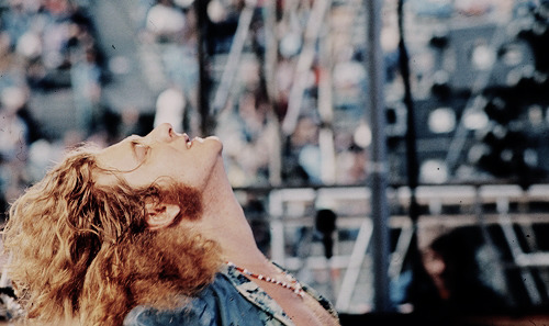  Robert Plant on stage at the Kezar Stadium in San Francisco, 1973. 