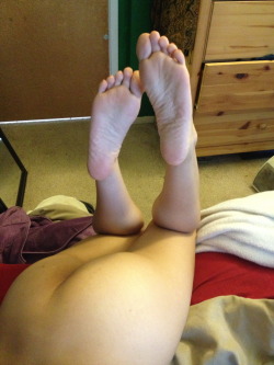 hornysexcouple:  I love my girls feet..