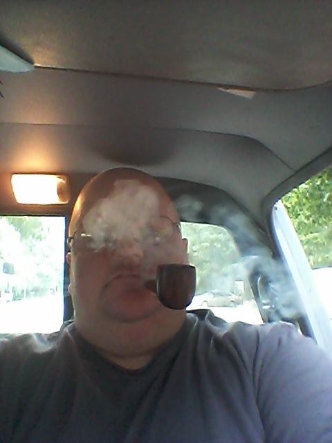 kenny27320-blog: Really enjoy smoking my pipe now, haven’t smoked a cigar in 2 weeks, would much rat