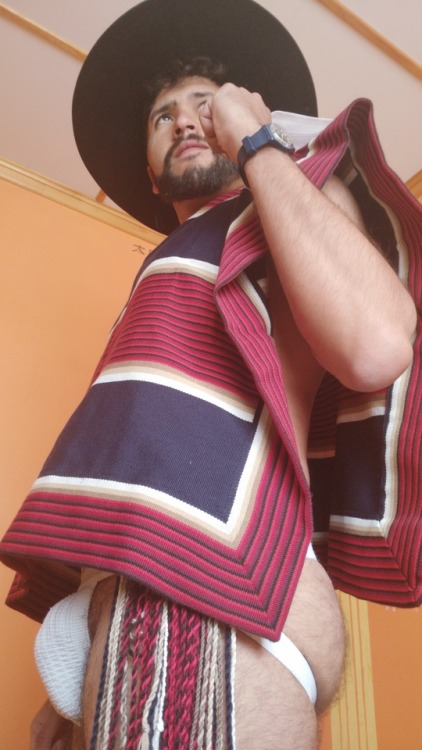 tutografia: Huaso en Jockstraps