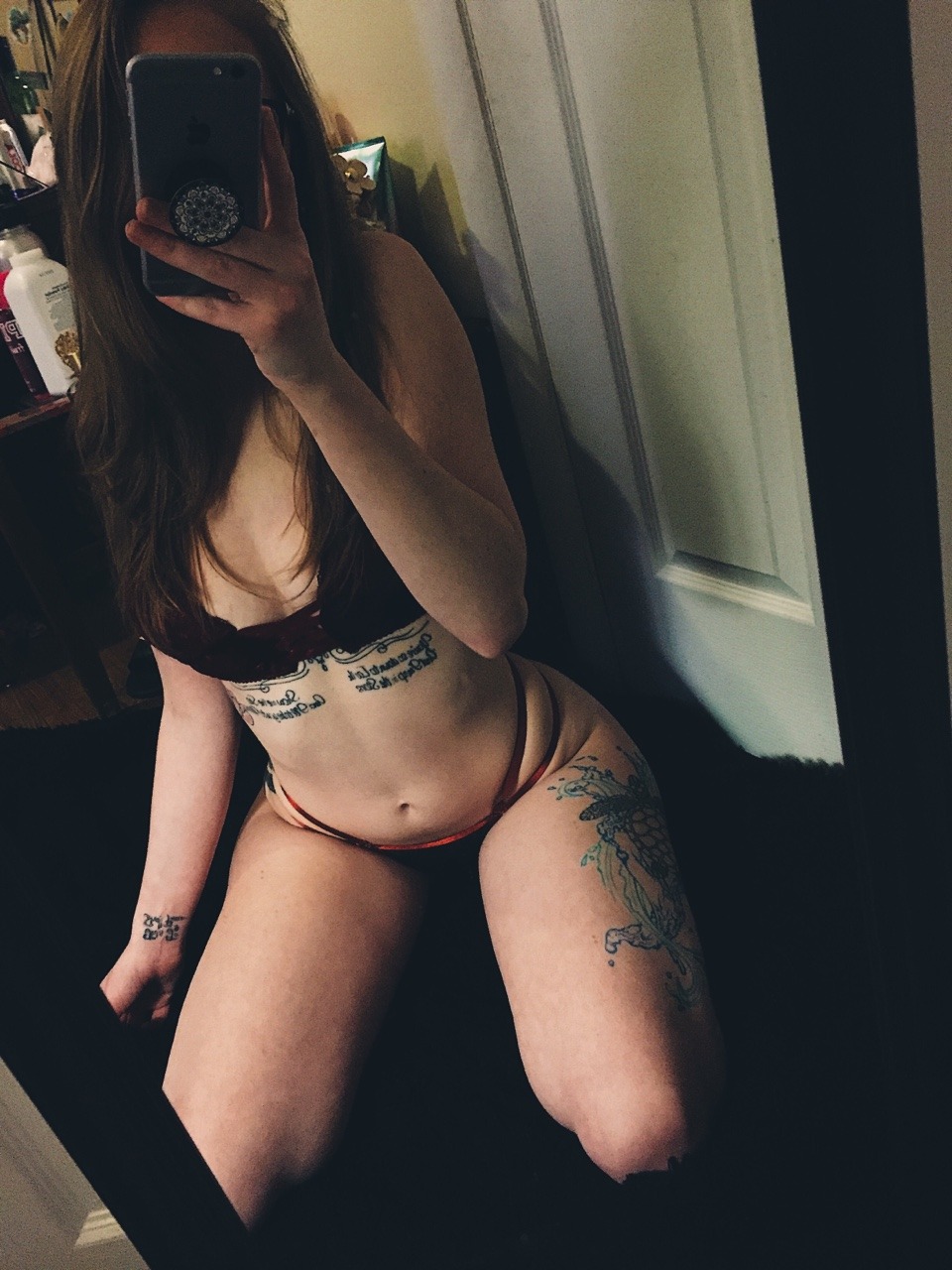 queen-thc:  Ya girls back and trying to rebuild her tumblr 🌸
