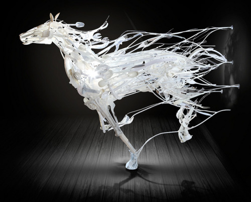 yumfactory:  Japanese-born artist Sayaka Ganz creates sculptures out of discarded plastics