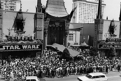 fuckyeahvintage-retro:  Star Wars opening day across America, 1977