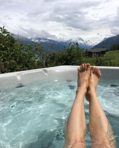 Best hot tub view ever!!
