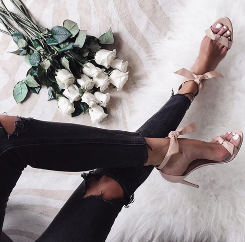 classy-lovely:  Pants >>Heels  >>