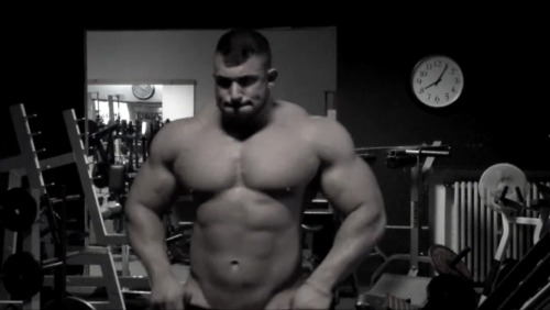 gerske:  German beast Kevin Wolter. On and off-season 