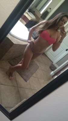 shesyoungwildandfreee:  Had fun in the bikini