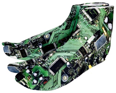 tapireye-deactivated20220708:Circuit Board and Binary-Print Kimonos, Zōri Sandals,