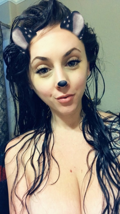 calipussssssy: Titty Tuesday and filter fun…