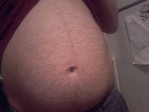 lucydonaghan:  I might have gains some weight, you can still see my abbs right?