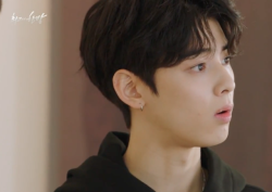 binsmoon:  eunwoo in an earring is fucking