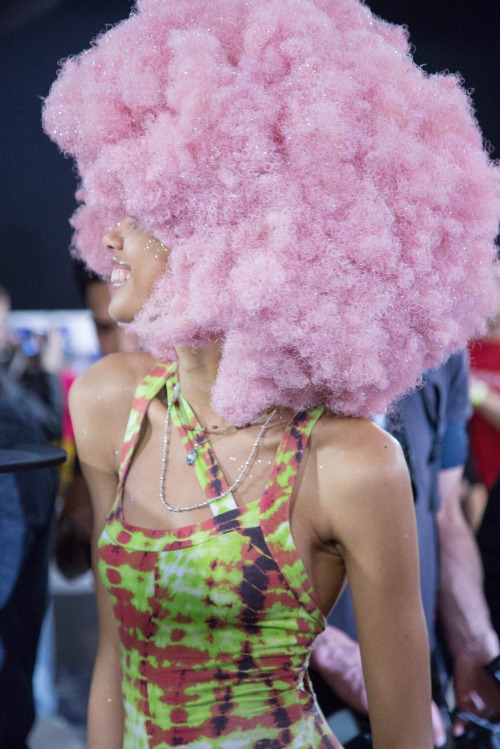 erikakbowes:  Poppy backstage Ashish 